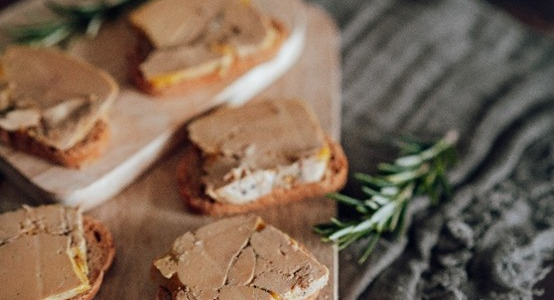 Conservation du foie gras : bien le conserver et le servir pour le réveillon